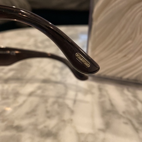 Tom ford Anoushka cat eye sunglasses. Great condition. - Picture 7 of 8